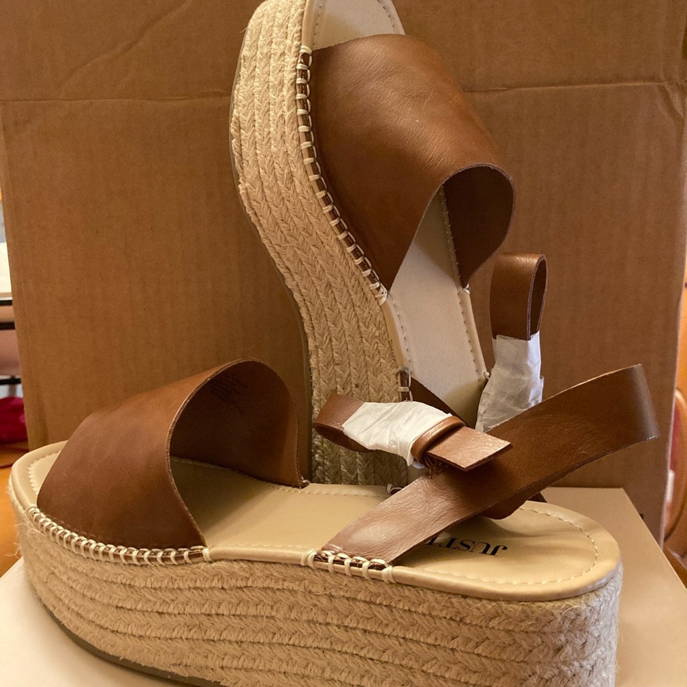 Women’s Shoes - Sandals